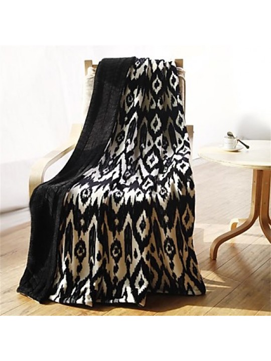 Flannel Blankets Bed BlanketW70"×L79" Super Soft Warm and Easy Care Geometric Pattern